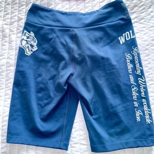 Great condition! It’s new without tags never worn it